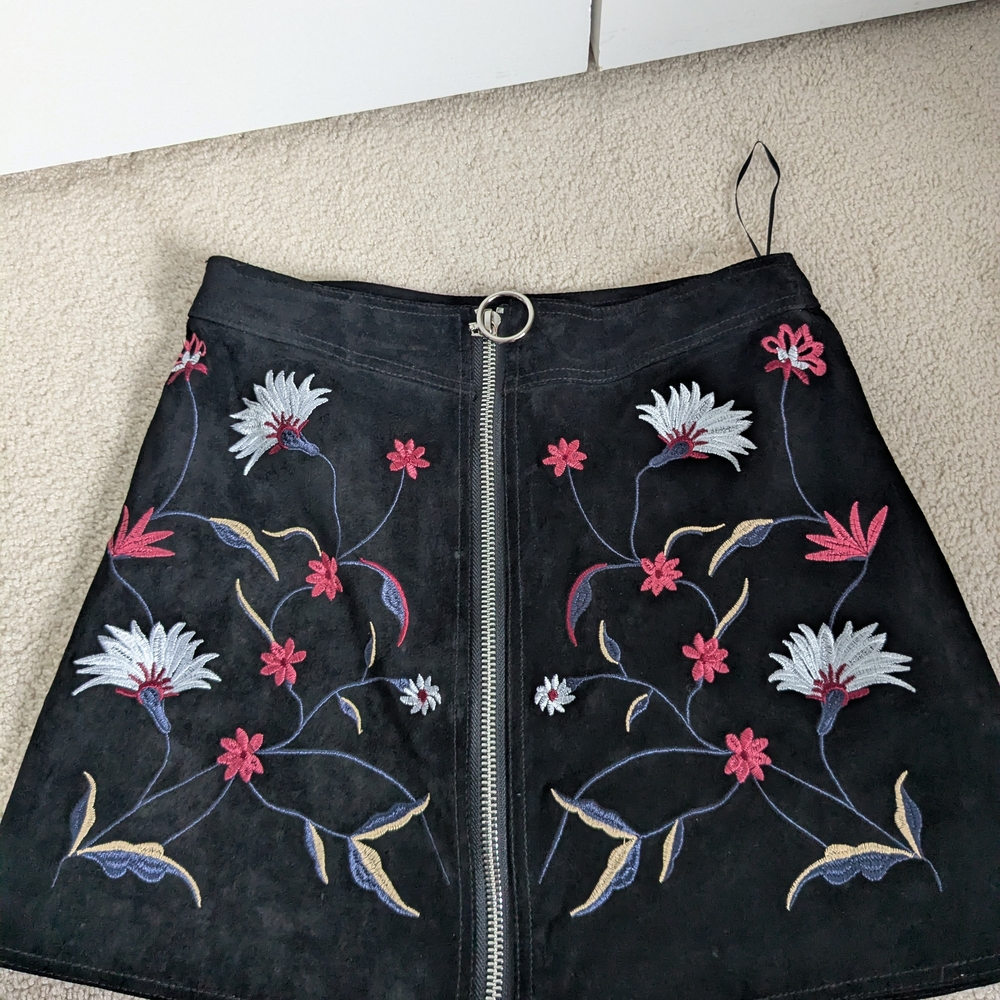 Willow & Clay Black Embellished Mini Skirt